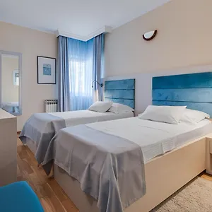 Marinko 3* Zara