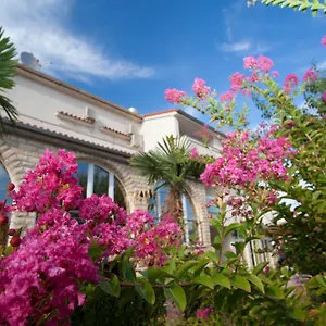 Pansion Burin 3* Baška